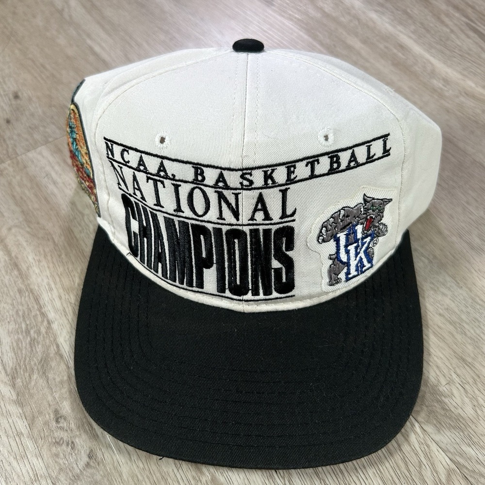 VTG Starter 1996 Kentucky Wildcats Snapback Hat College Champs White Black Cap